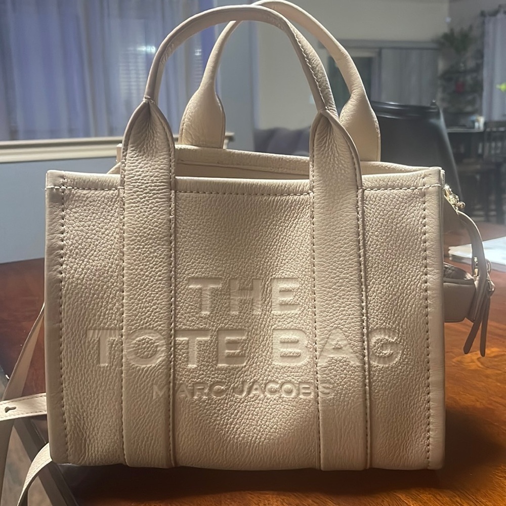 Marc Jacobs mini tote beige